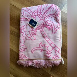 NWT Roller Rabbit x Target Sketched Floral Beach Towel Pink 